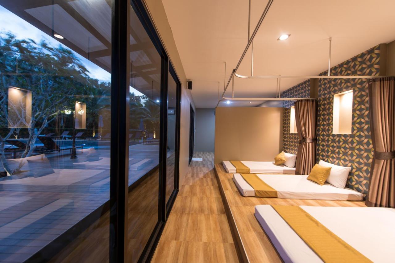 River Front Krabi Hotel Dış mekan fotoğraf